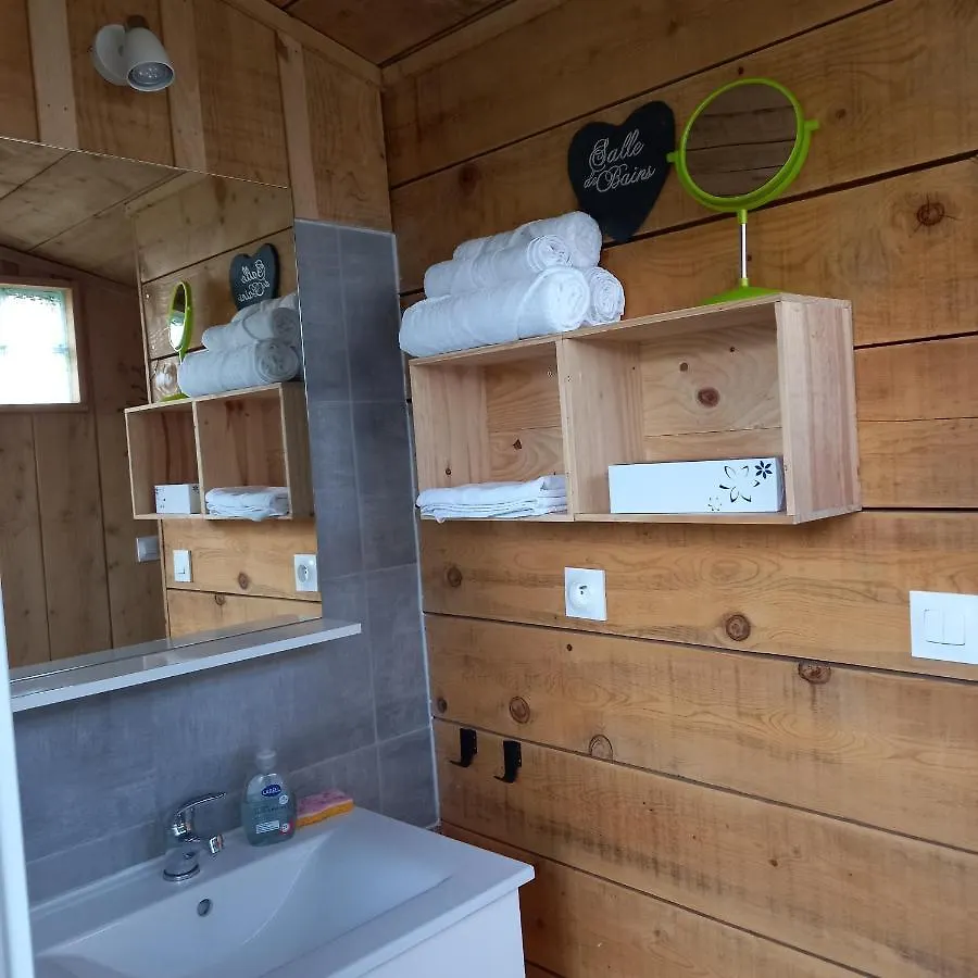 Camping Car Vintage Saint-Barthelemy-le-Plain Campsite