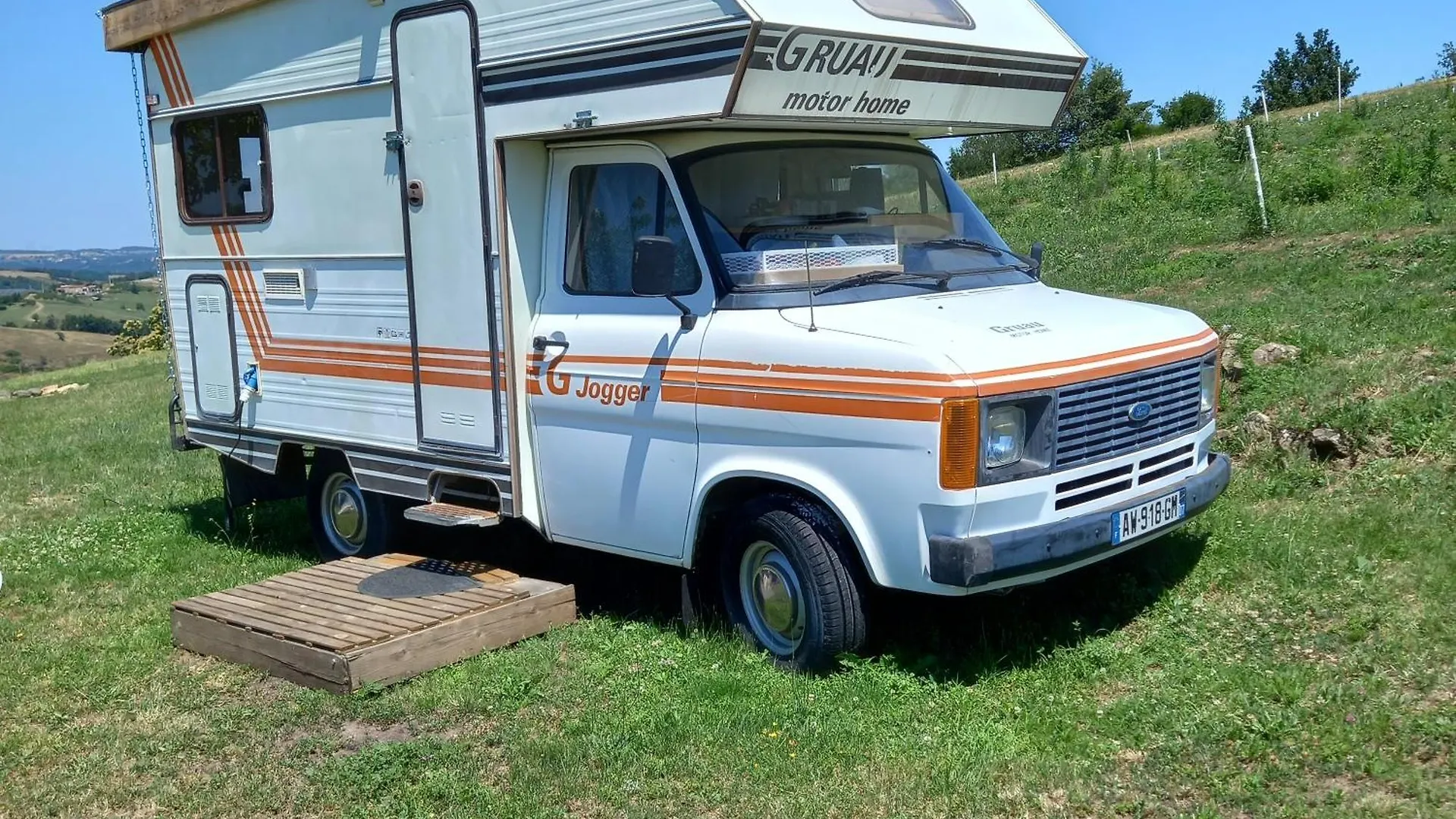 Campsite Camping Car Vintage Saint-Barthelemy-le-Plain