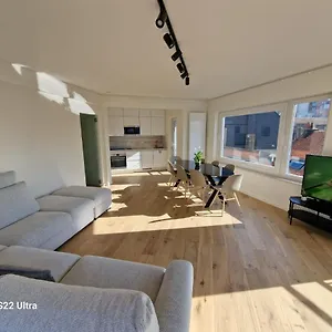 https://luxery-renovated-3-rooms-apartement.hotelsghent.com